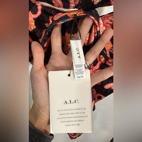 NWT ALC Dylan One-Piece Swimsuit Brown Ganache Multi Paisley XS - Picture 5 of 12